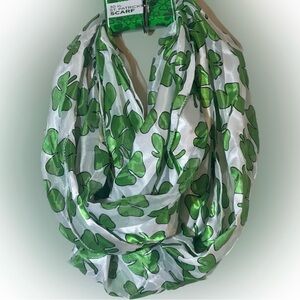 💥NEW Scarf Infinity St. Patrick's Day Shamrock White Green Loop Neckwear Wrap